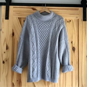 Vintage Oversized Hand knit Sweater. Medium/Large.